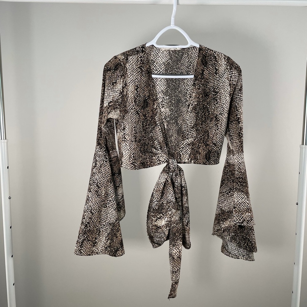 Bell sleeve wrap tie top